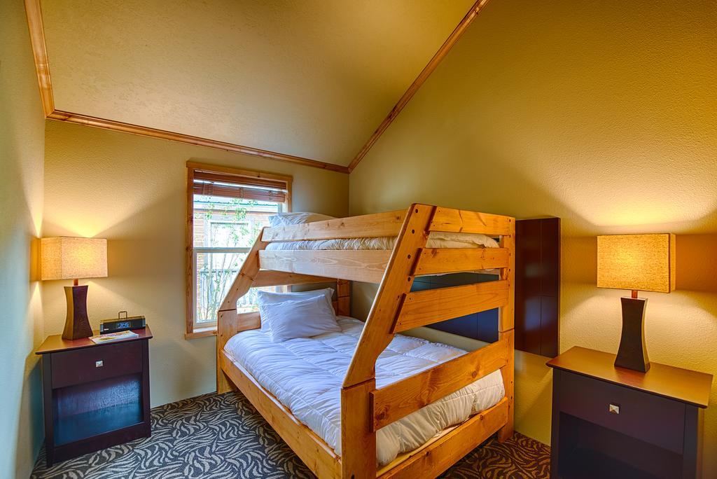 Explorer Cabins At Yellowstone West Yellowstone Εξωτερικό φωτογραφία